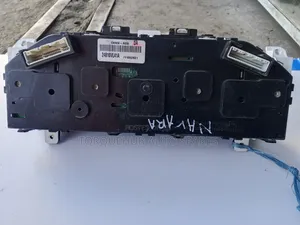 Nissan Navara Double Cab Dashboard Clock