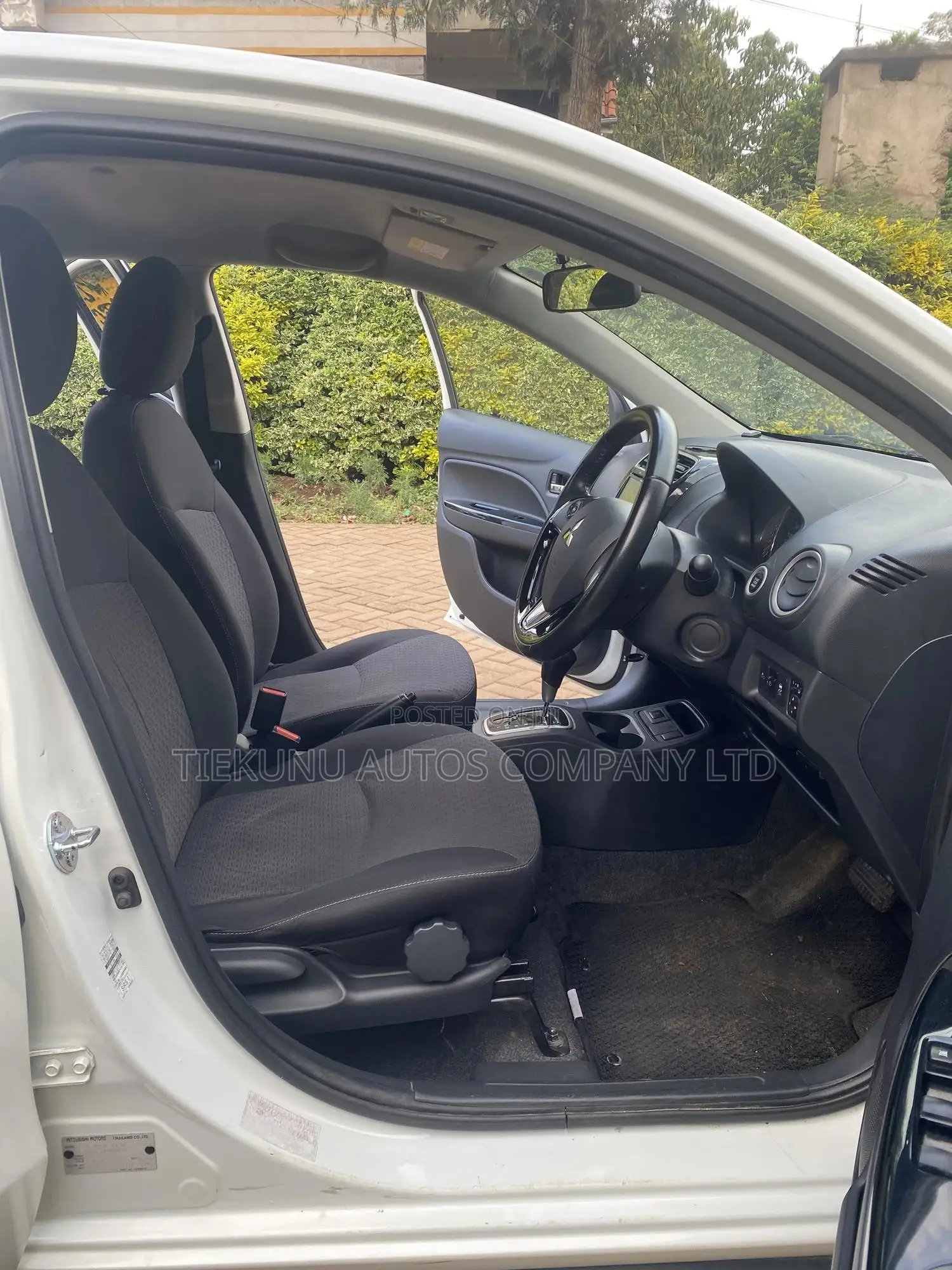 Mitsubishi Mirage 2019 Pearl