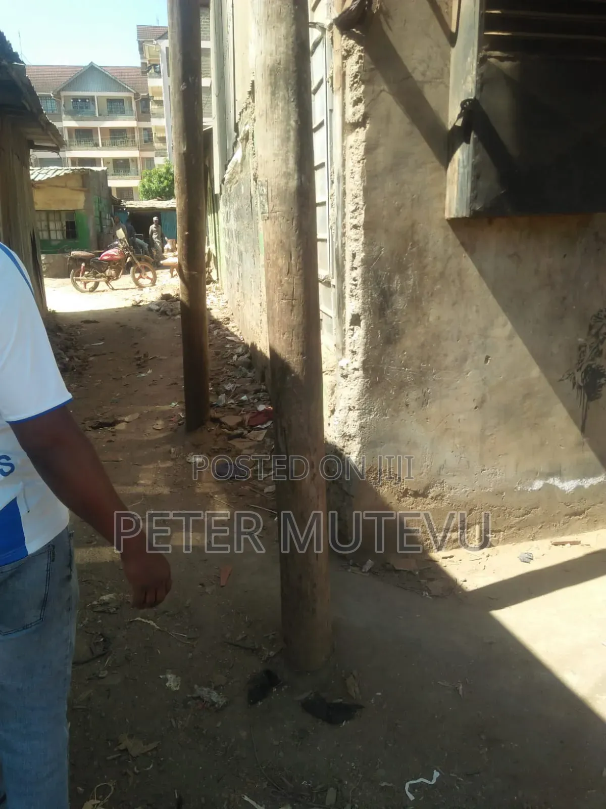Half Acre Land for Sale in Racecourse