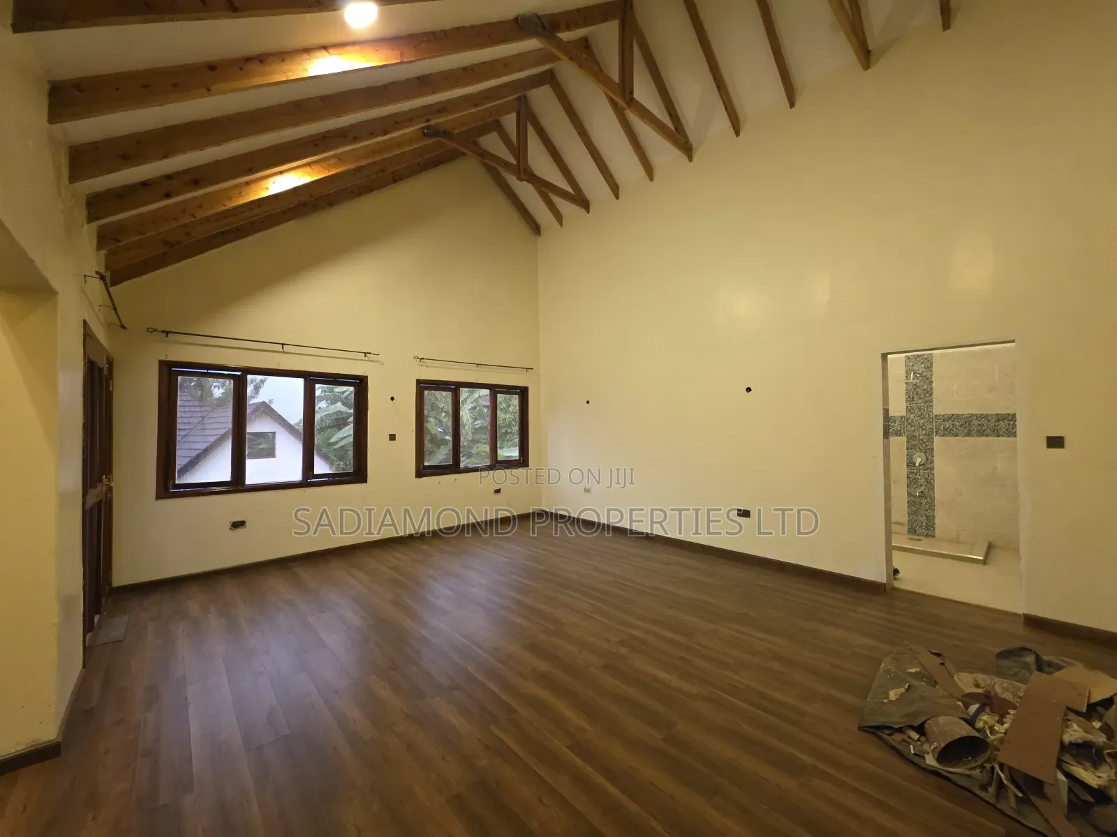 7bdrm Villa in Ridgeways for sale