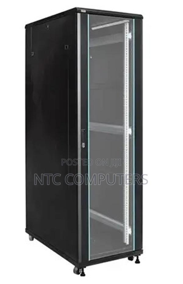 42u 600mm X 1000mm Floor Standing Server Rack