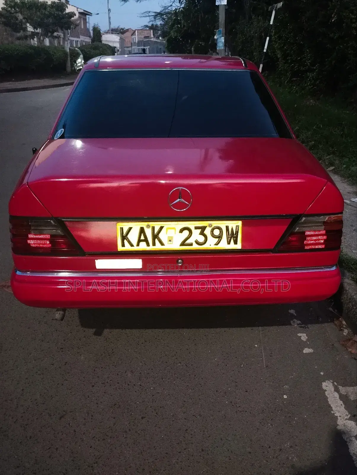 Mercedes-Benz 200E 1994 Red