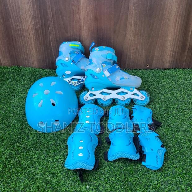 Junior Skating Shoes (Adjustable) - thumbnail 3