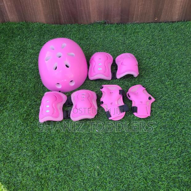 Kids 4-Wheel Skating Shoes - thumbnail 2