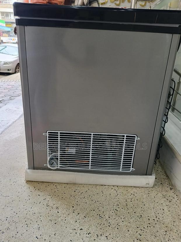 Premier 500l Quality Chest Freezer - thumbnail 3