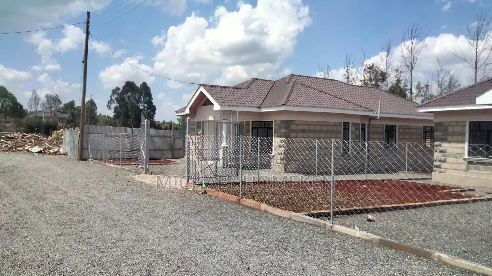 3bdrm Bungalow in Matasia for sale