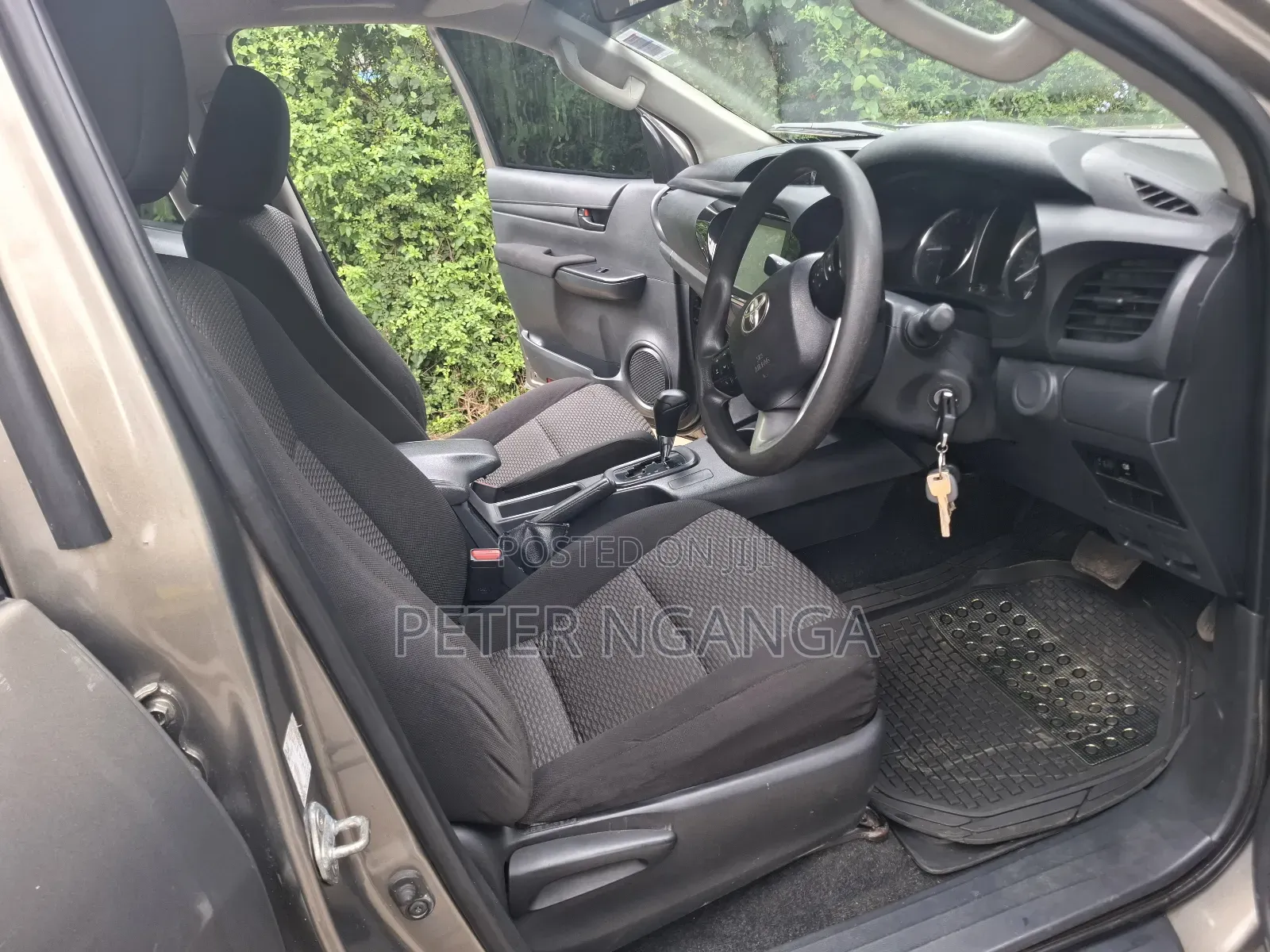Toyota Hilux Revo Double Cab Deisel 2.8 AWD 2022 Gray