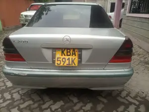 Mercedes-Benz C200 2001 Silver