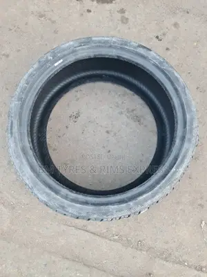 225 /40 R18 Boto Tyres (New Technology).