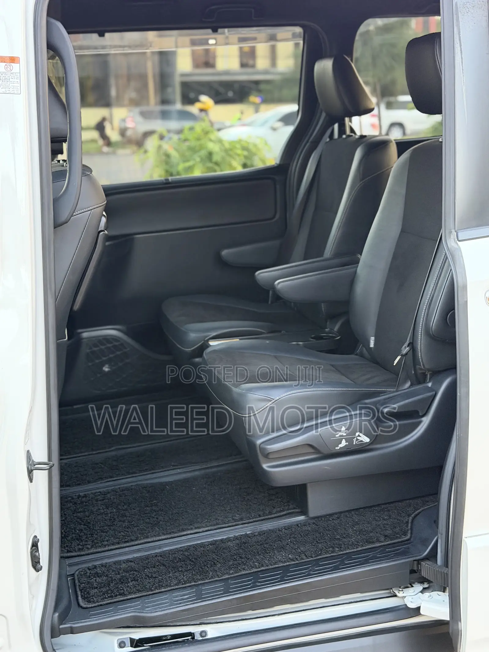 Toyota Noah 2018 Pearl