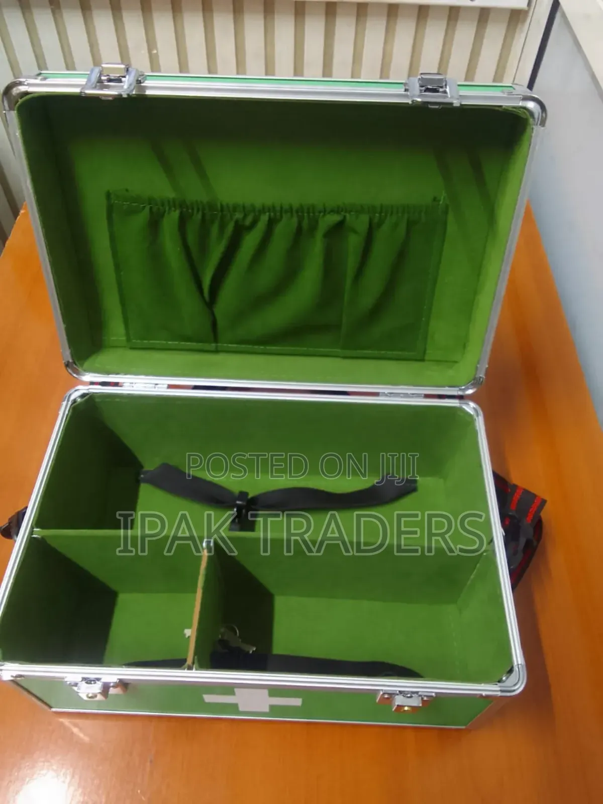 Medium Size First Aid Box Green (Empty)