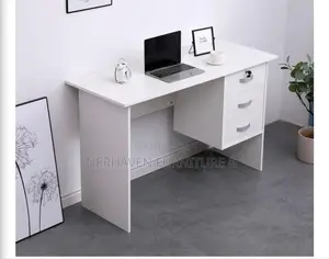 Office Study Table – Perfect For Home Or Workspace