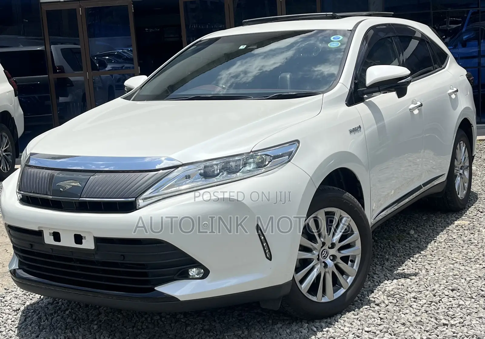Toyota Harrier 2.5 Hybrid 4WD 2019 White