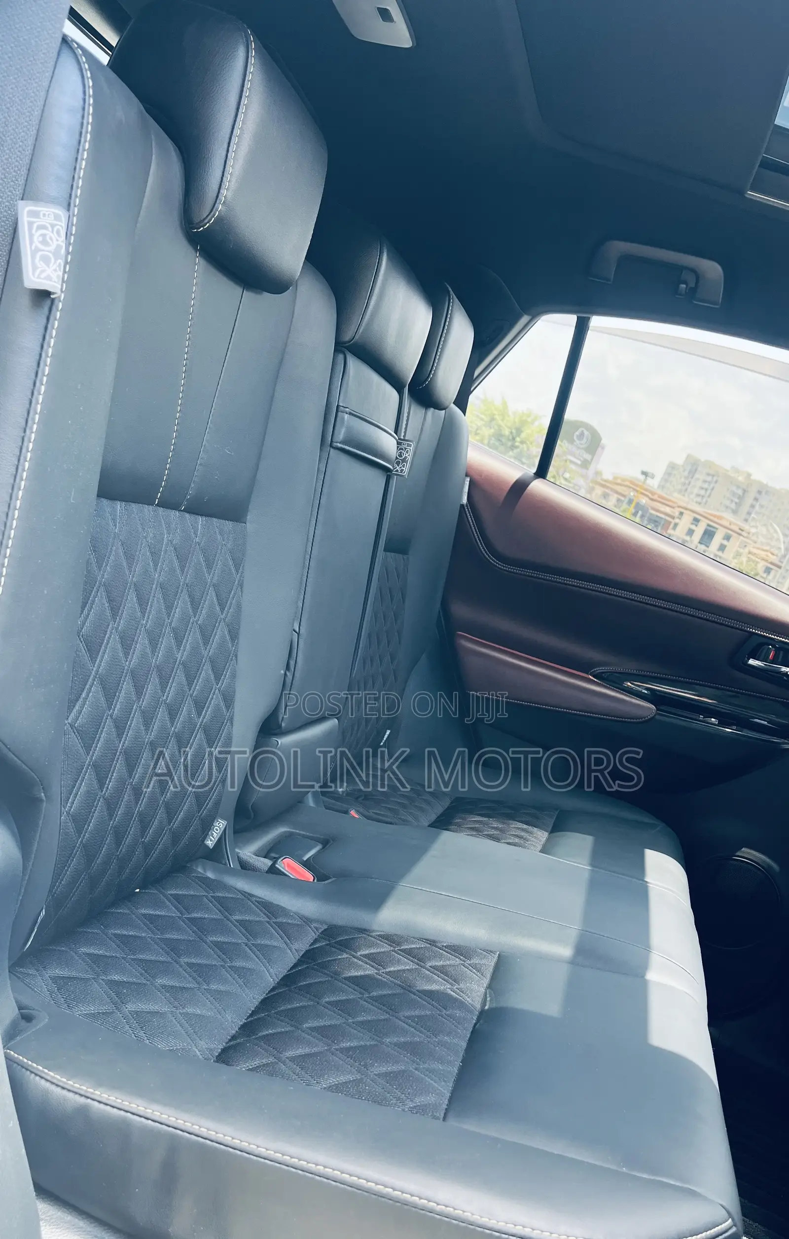 Toyota Harrier 2.5 Hybrid 4WD 2019 White