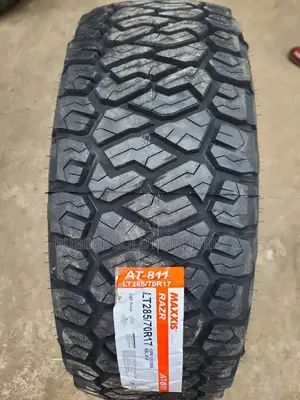 Lt 285 /70 R17 Maxxis Tyres Razr a/T-811 All-Terrain