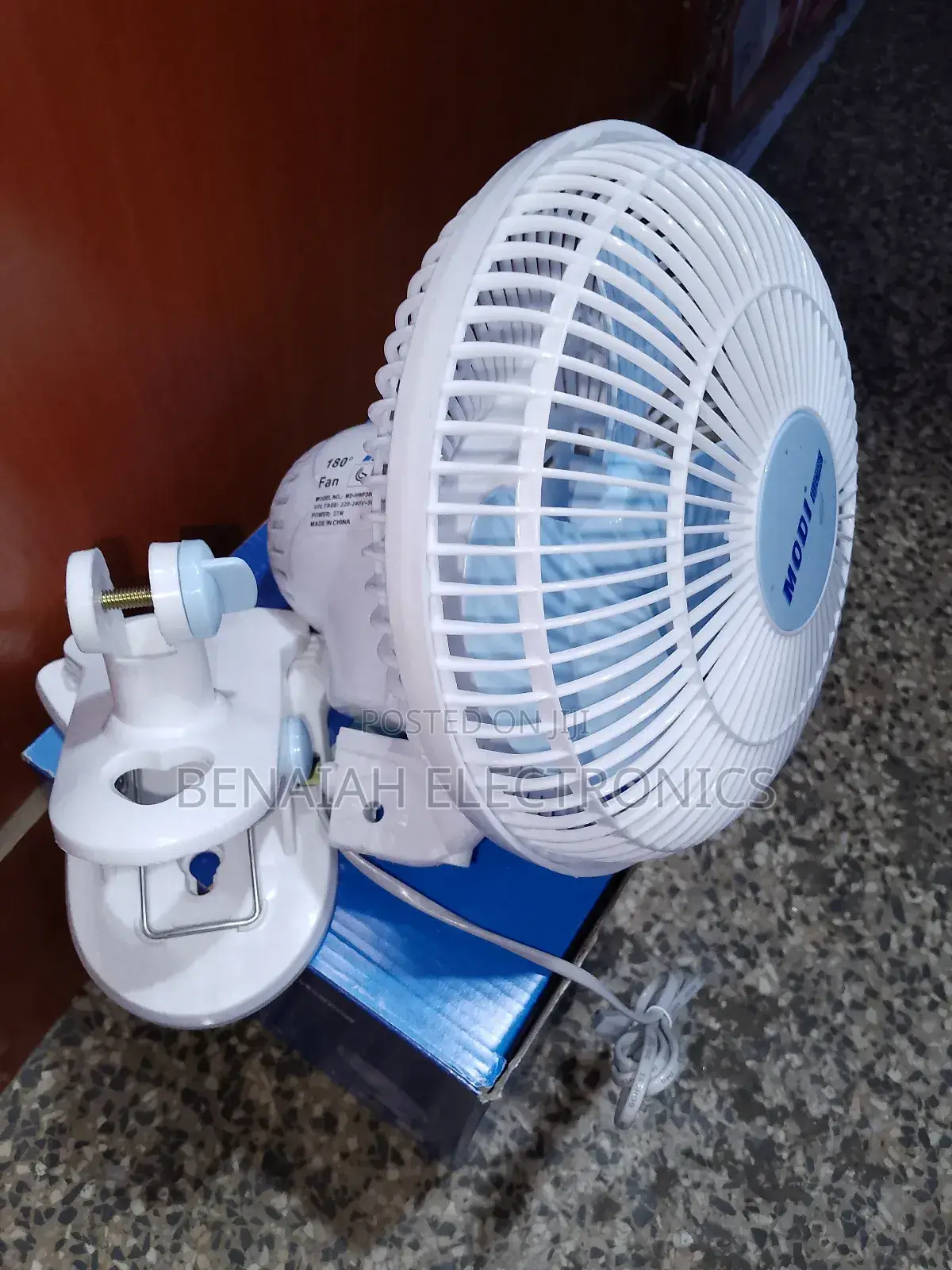 Strong Wall Fan 21 Watts