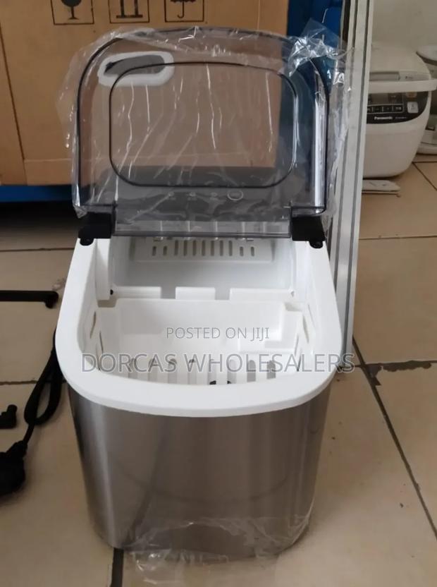 Ice Cube Maker - main view