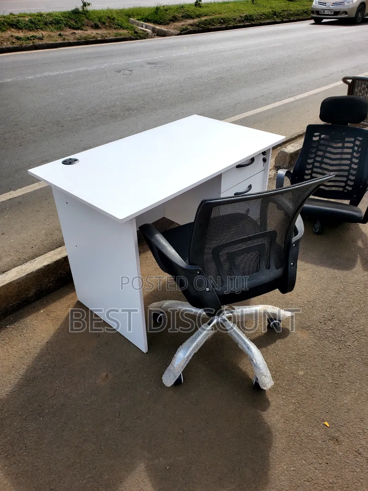 Modern Office Chairs With Table