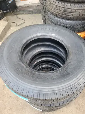 9.5r17.5 Agate Tyres 18pr H.F121