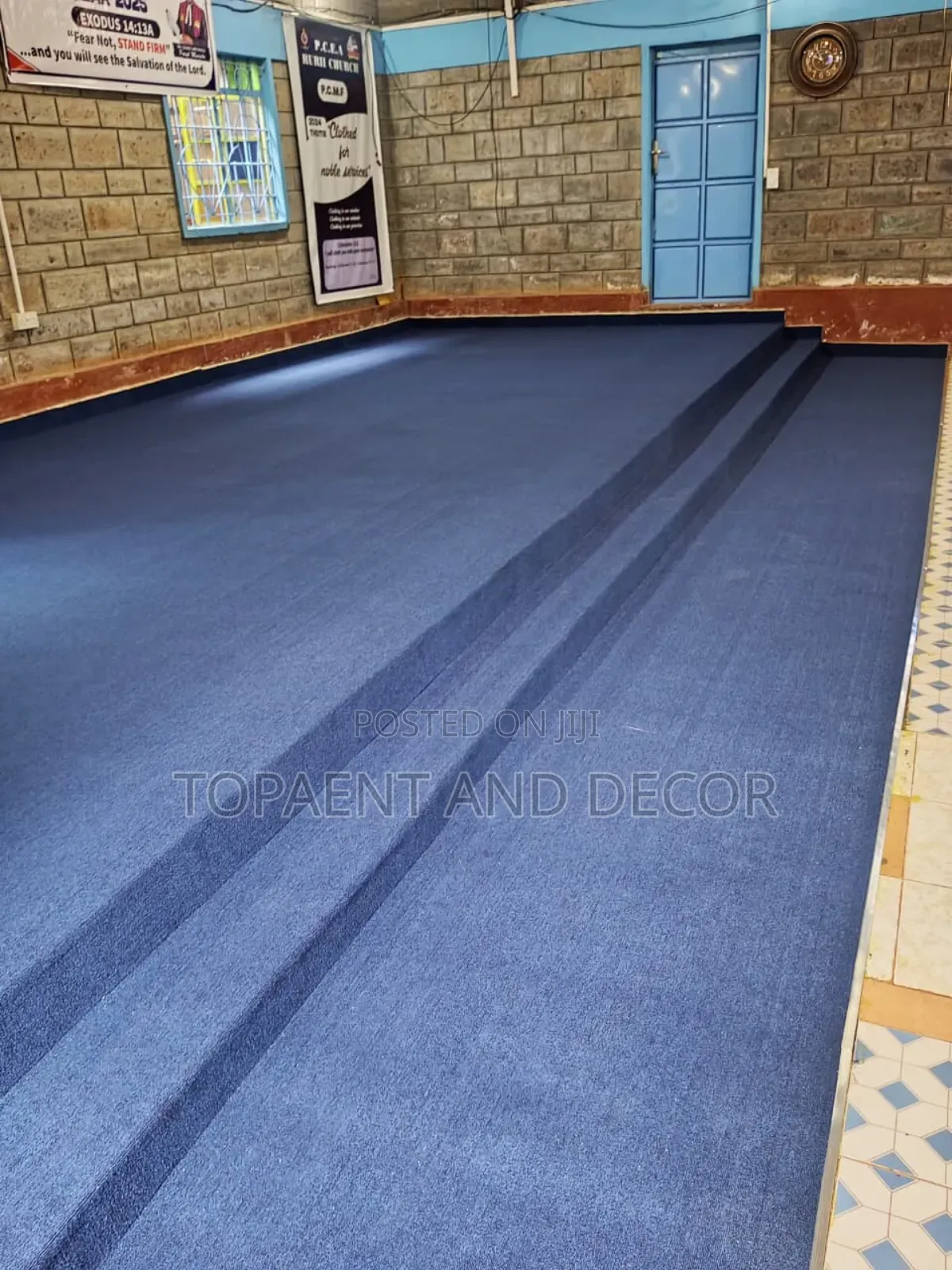 Stylish Church Pulpit Wall to Wall Carpet for Decor