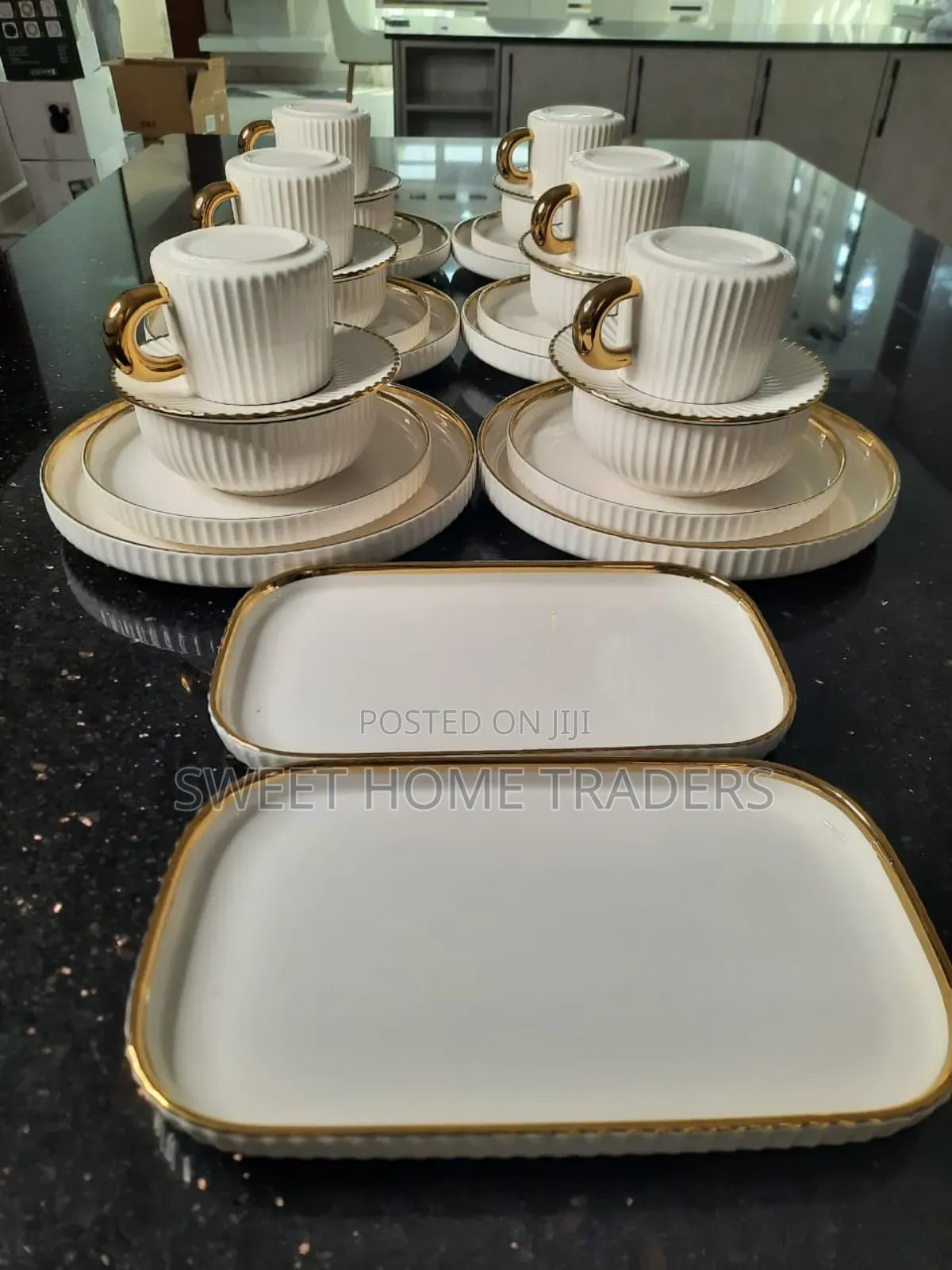 32 PCS Elegant European Porcelain Dinner Set -White