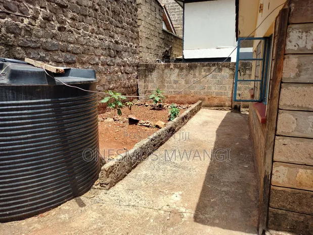 3bdrm Bungalow in Claycity Estate for sale