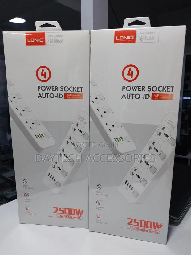 Ldnio Sc4408 – 4 Ac Outlets + 4 Usb Ports With on/Off Switches.