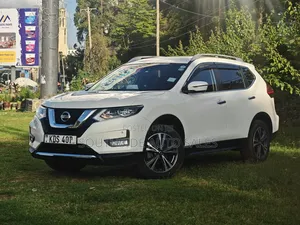 Nissan X-Trail 2.0 Petrol AWD 2017 White