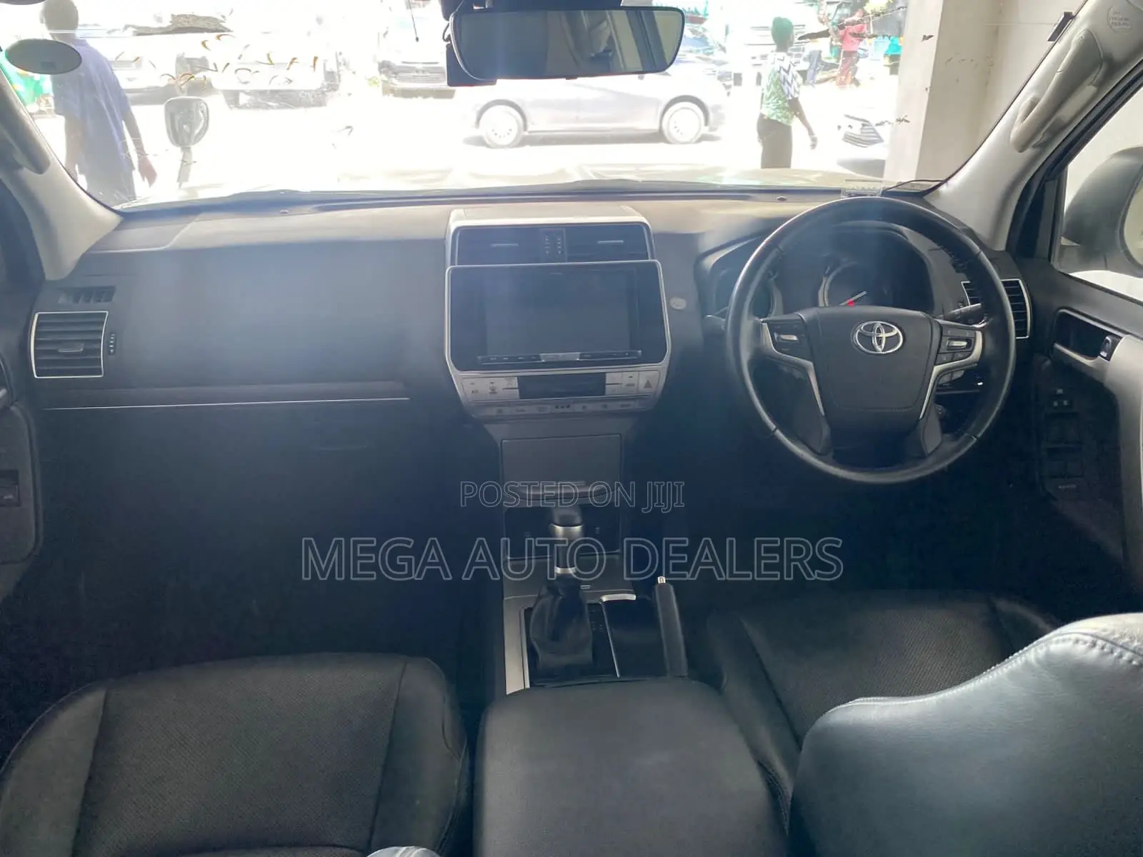 Toyota Land Cruiser Prado 2019 White