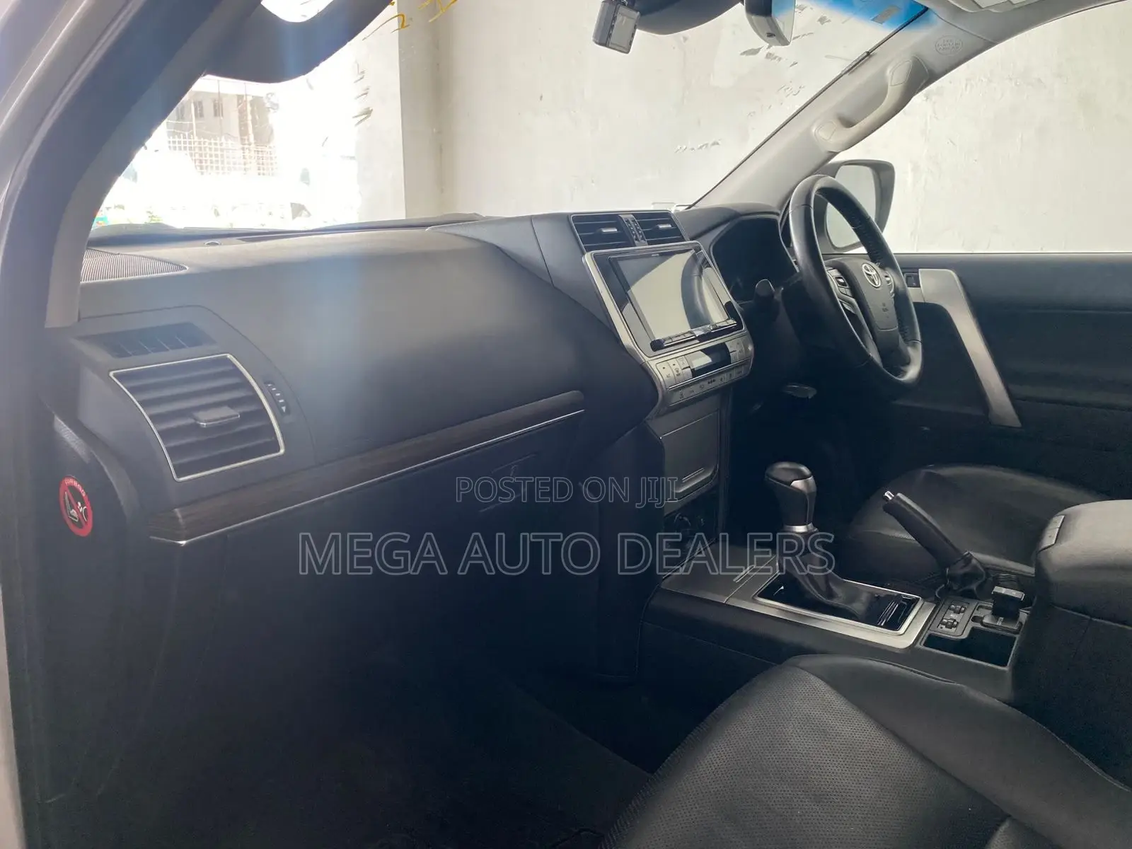 Toyota Land Cruiser Prado 2019 White