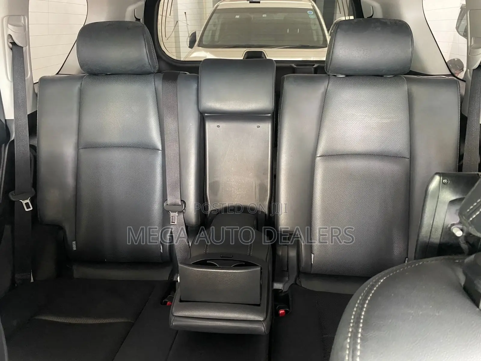 Toyota Land Cruiser Prado 2019 White
