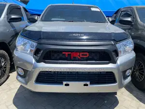 Toyota Hilux 2018 Silver
