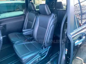 Toyota Esquire 2018 Black