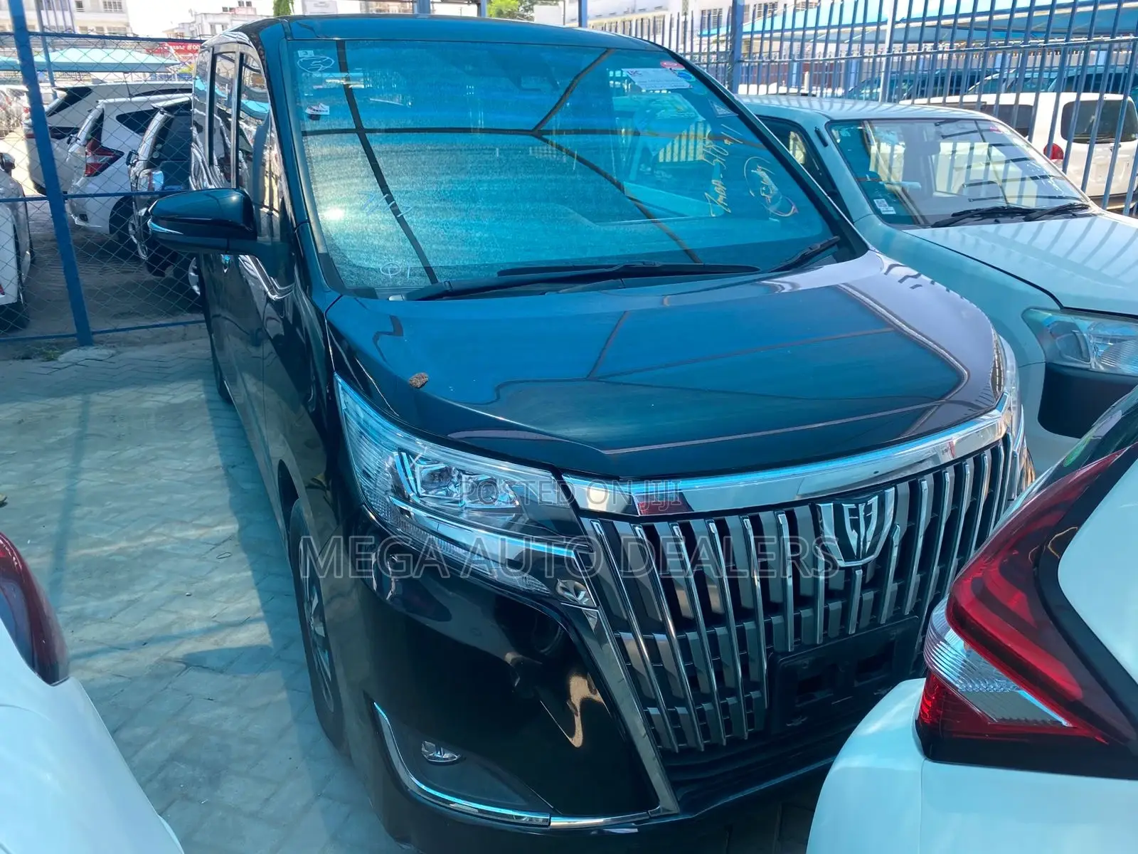 Toyota Esquire 2018 Black
