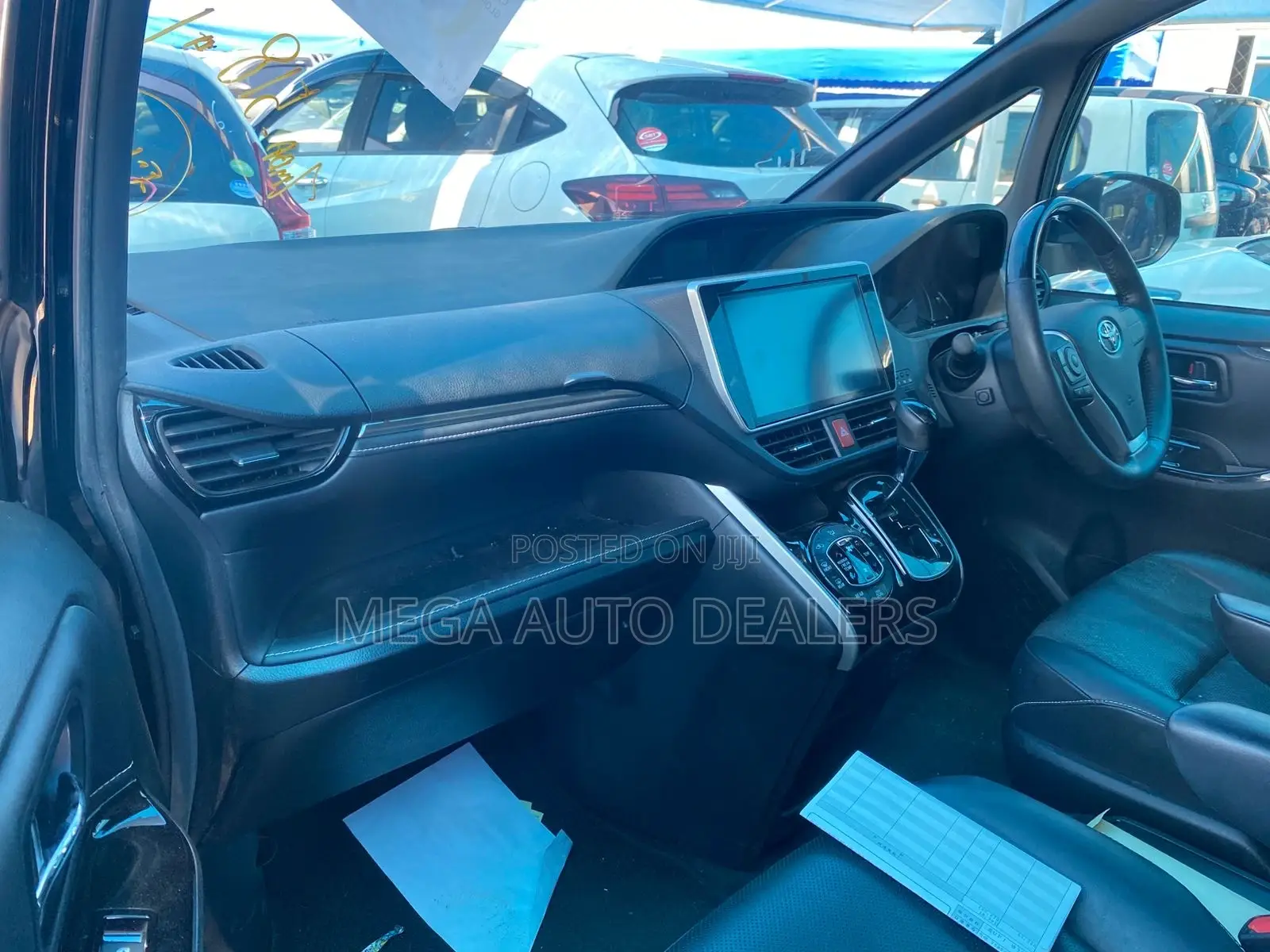Toyota Esquire 2018 Black