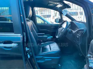 Toyota Esquire 2018 Black