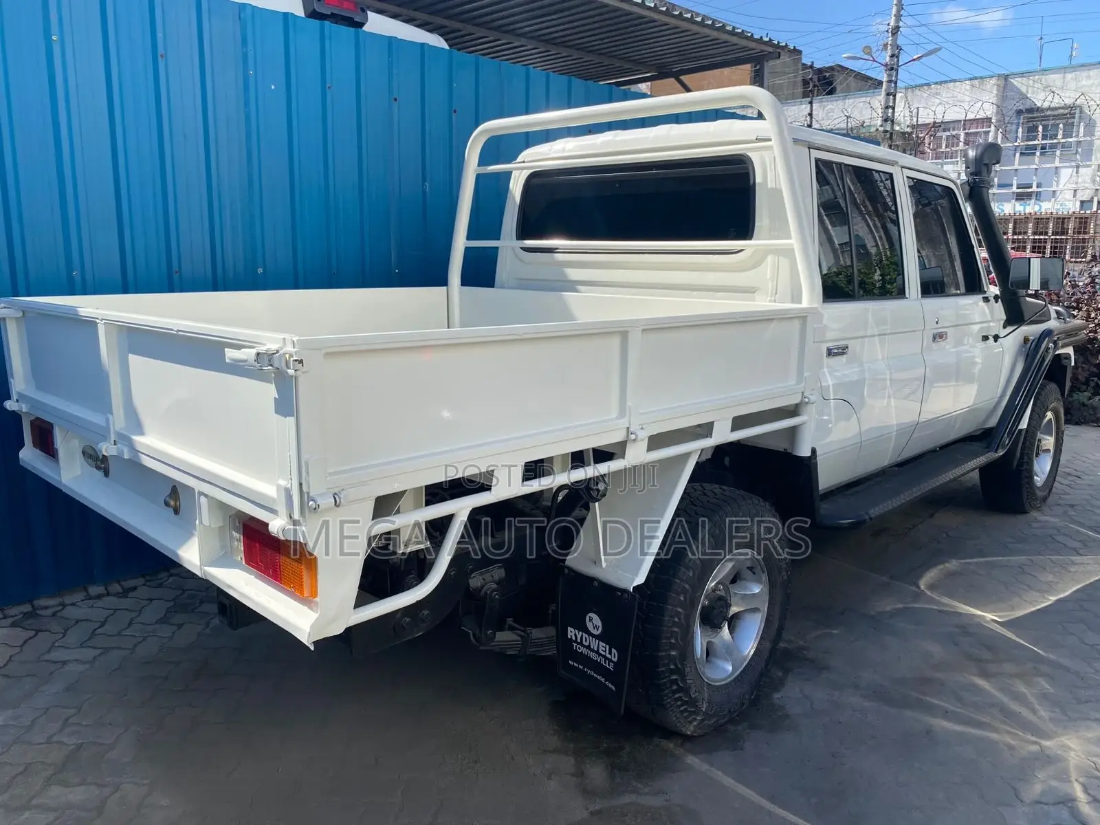 Toyota Land Cruiser 2019 White