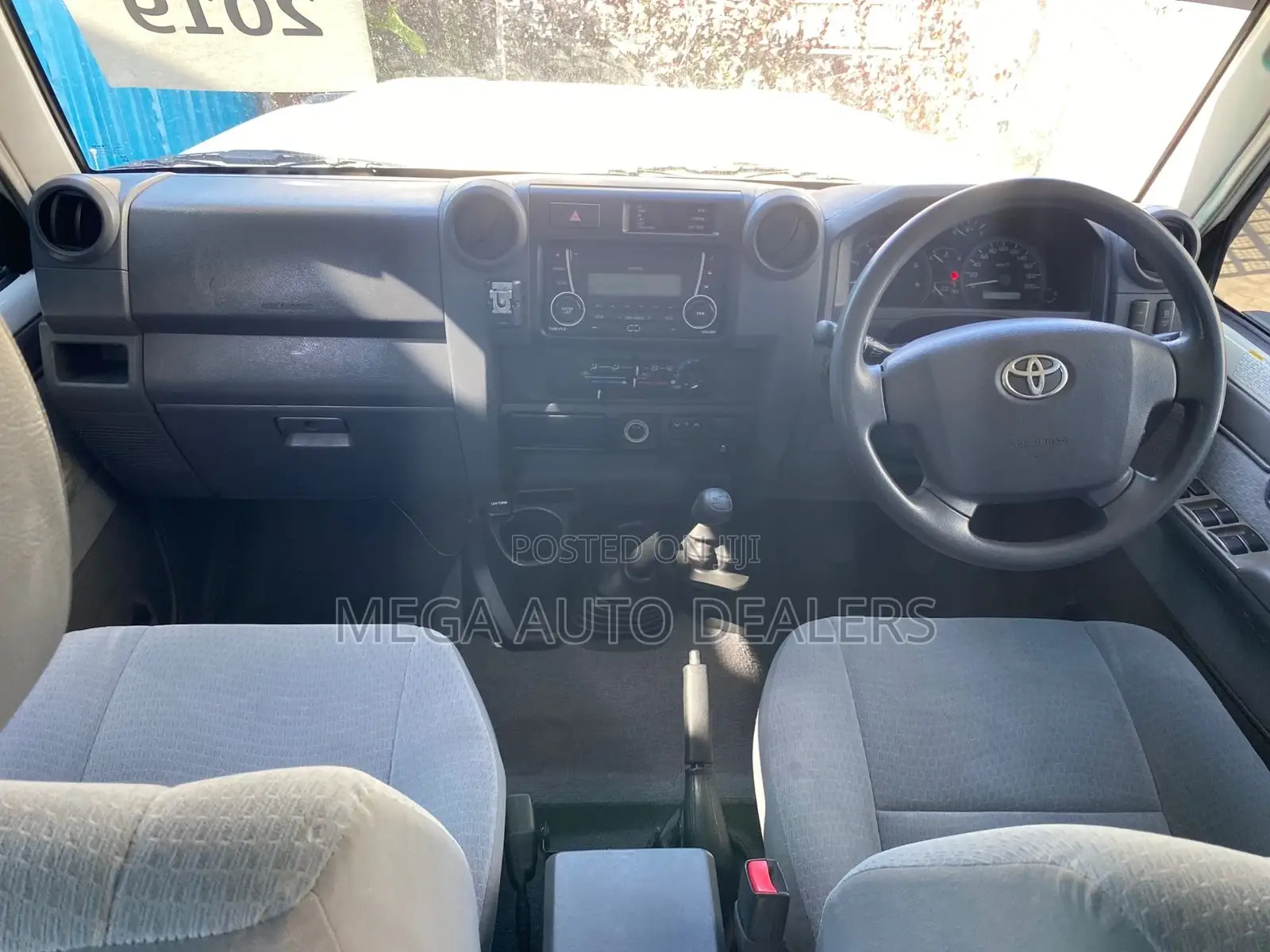 Toyota Land Cruiser 2019 White