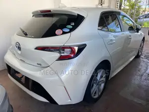 Toyota Corolla 2018 White