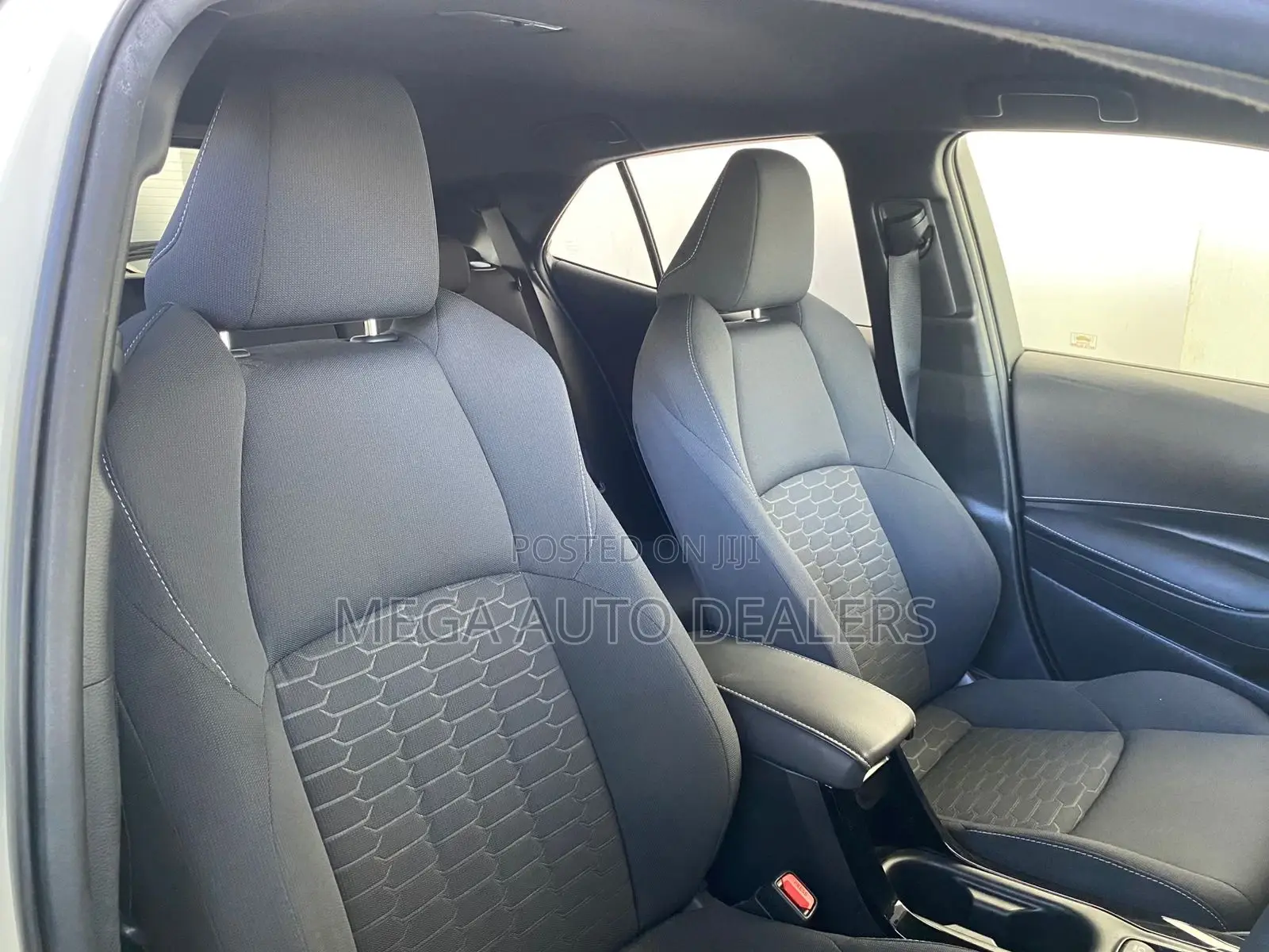 Toyota Corolla 2018 White