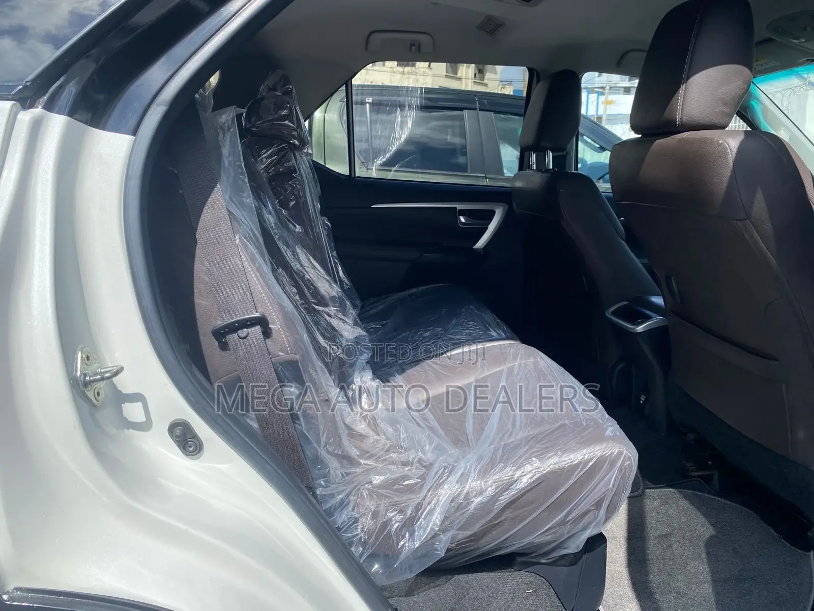 Toyota Fortuner 2019 White