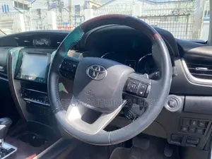 Toyota Fortuner 2019 White