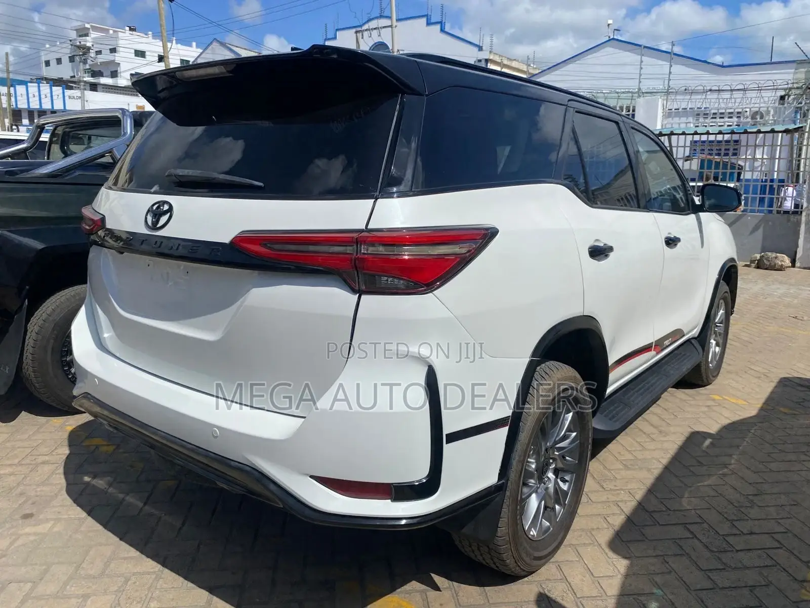 Toyota Fortuner 2019 White