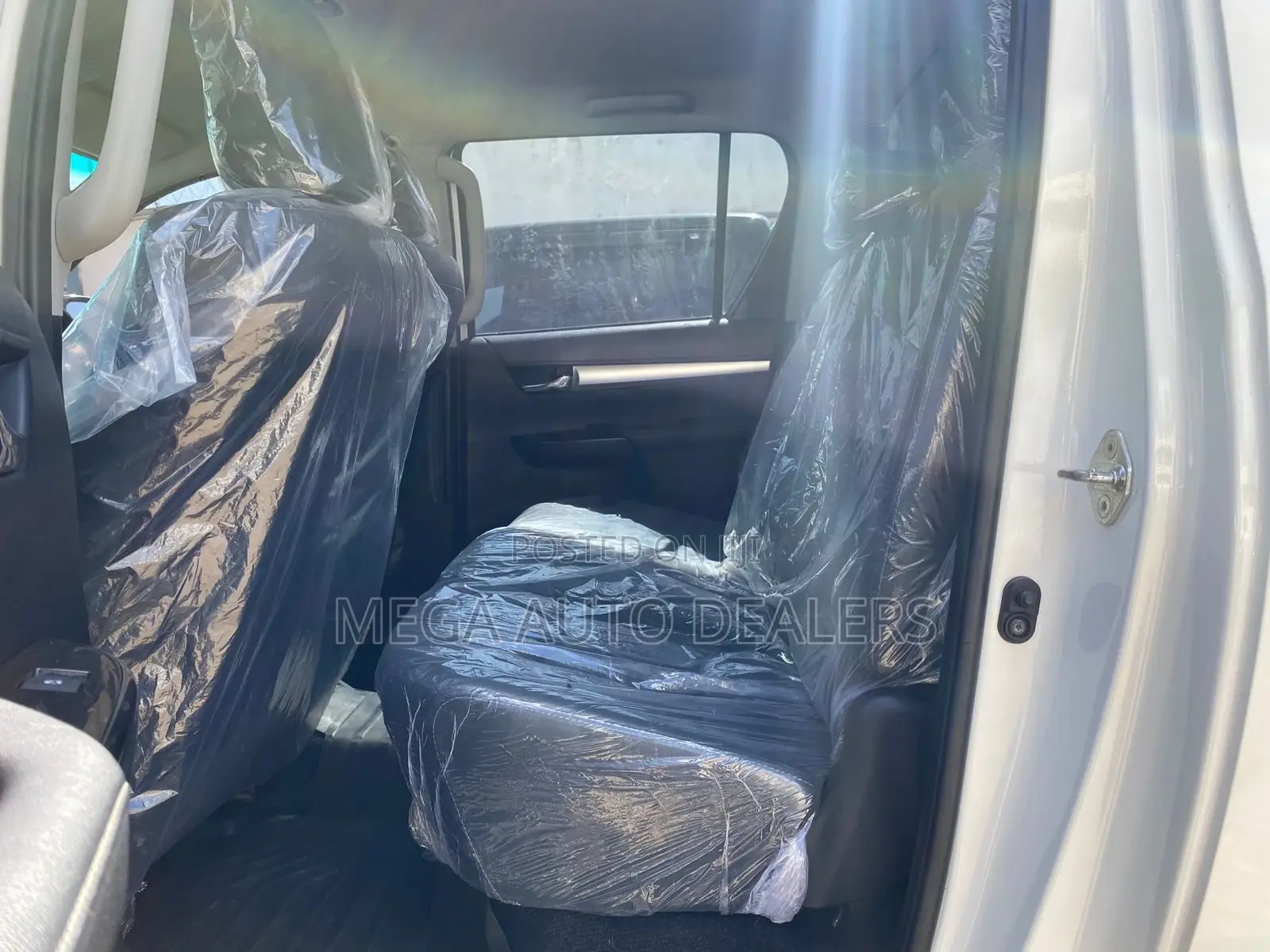 Toyota Hilux 2019 White
