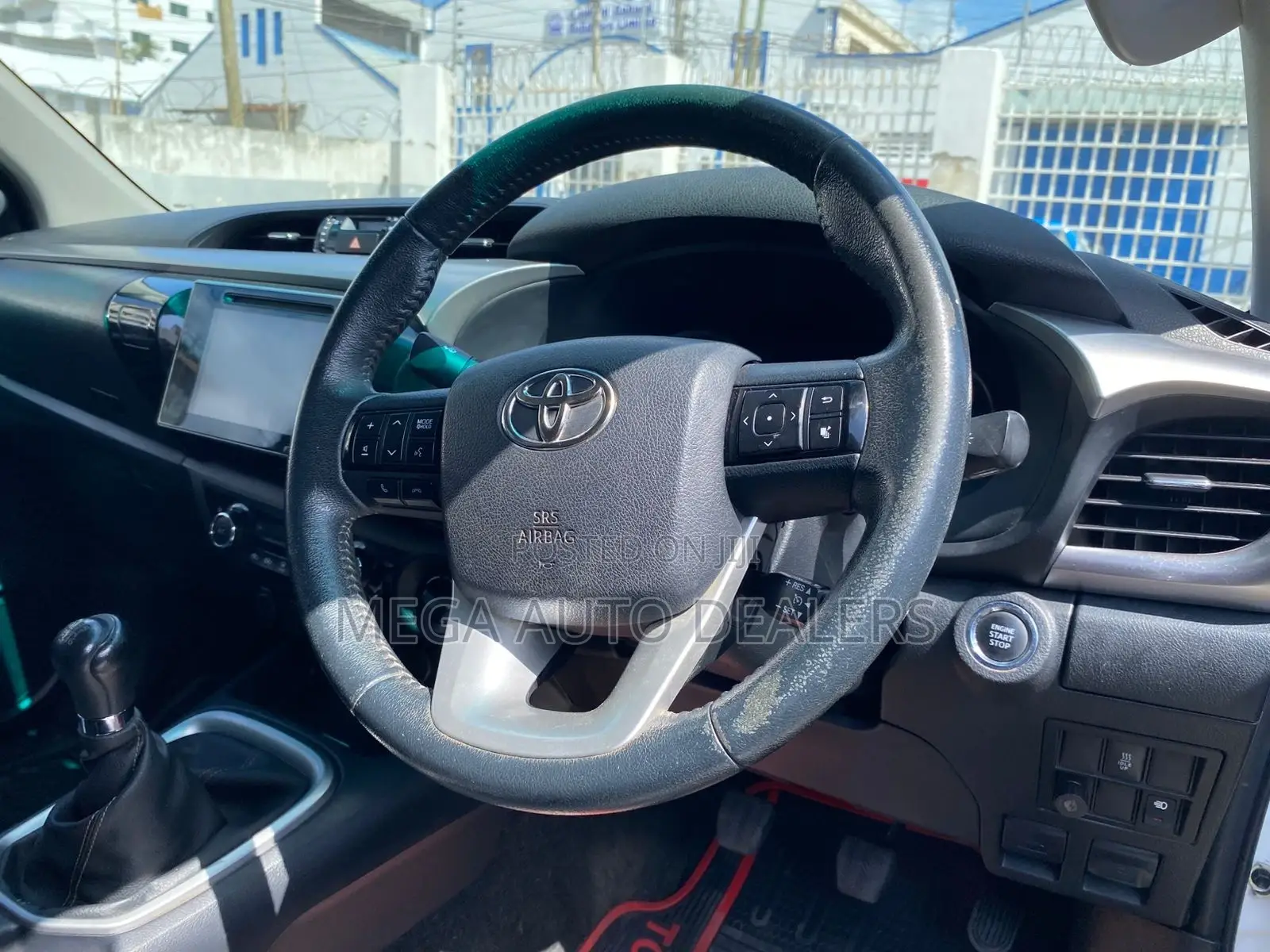 Toyota Hilux 2019 White