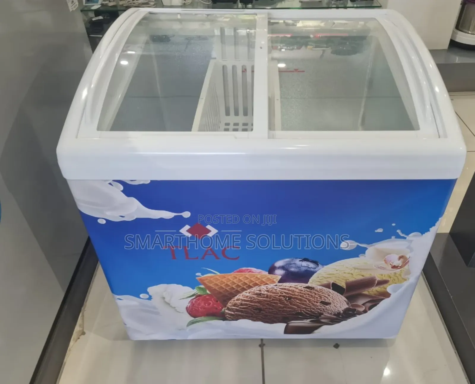 Brand New Display Freezer Tlac 256litres