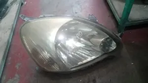 Vitz 2003 -2004 Headlight