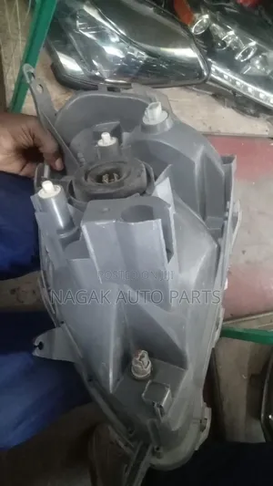 Vitz 2003 -2004 Headlight