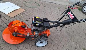 Petrol Powered Floor Scrubber Machine 8hp Engine