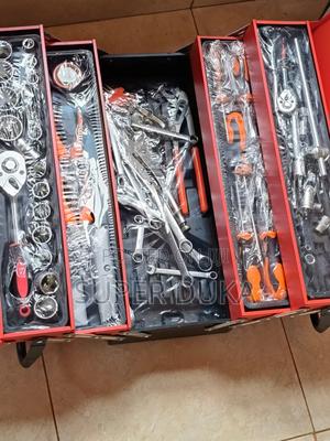 85-Piece Tool Set That Comes in a Heavy-Duty Metal Box. - thumbnail 2